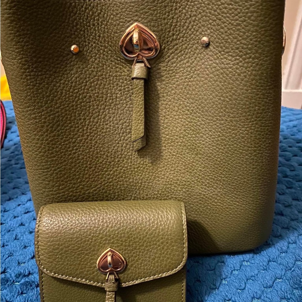 Kate spade purse and wallet set